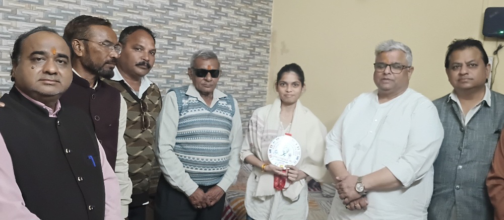 ऋषिका पटेल ने सब-जूनियर वर्ग में प्रथम स्थान हासिल कर जिले का नाम गौरन्वित किया