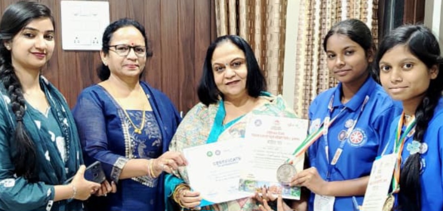 राज्य स्तरीय शिविर से लौटे स्वयंसेवकों का महाविद्यालय में हुआ स्वागत