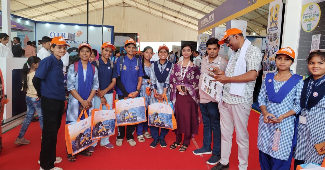 कृषि उदय एक्सपो-2026” के शैक्षणिक भ्रमण के अंतर्गत केंद्रीय कृषि यंत्र प्रशिक्षण एवं परीक्षण संस्थान बुदनी का भ्रमण कार्यक्रम