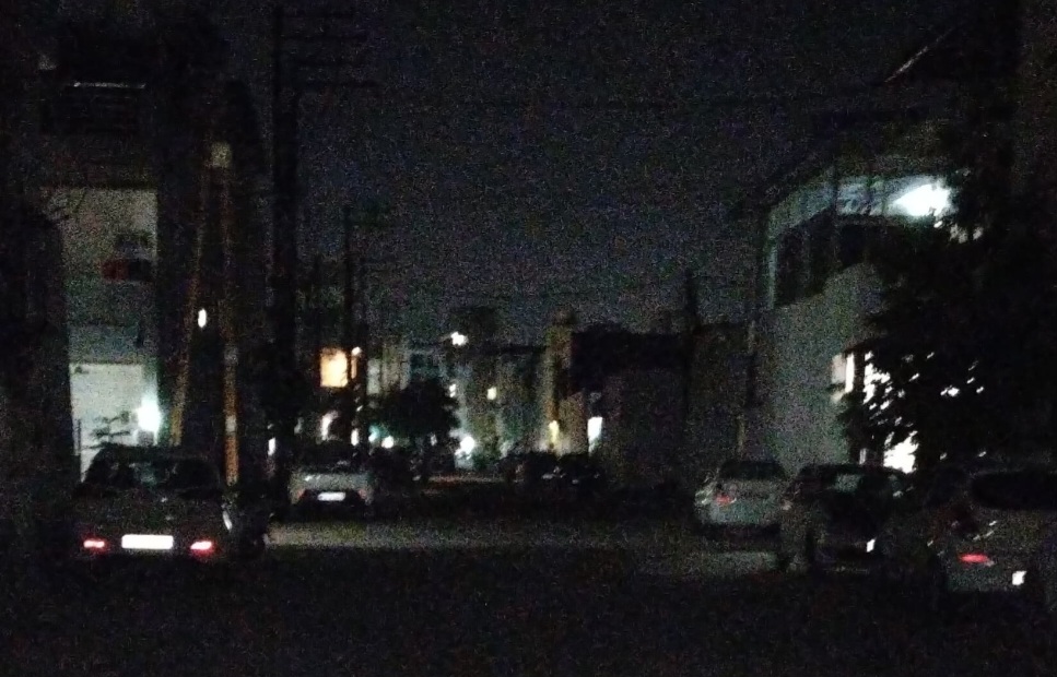 रिवर व्यू कॉलोनी में प्रबंधन की मनमानी, भीषण गर्मी में काटी बिजली; रहवासी समिति जाएगी RERA और कलेक्टर के द्वार