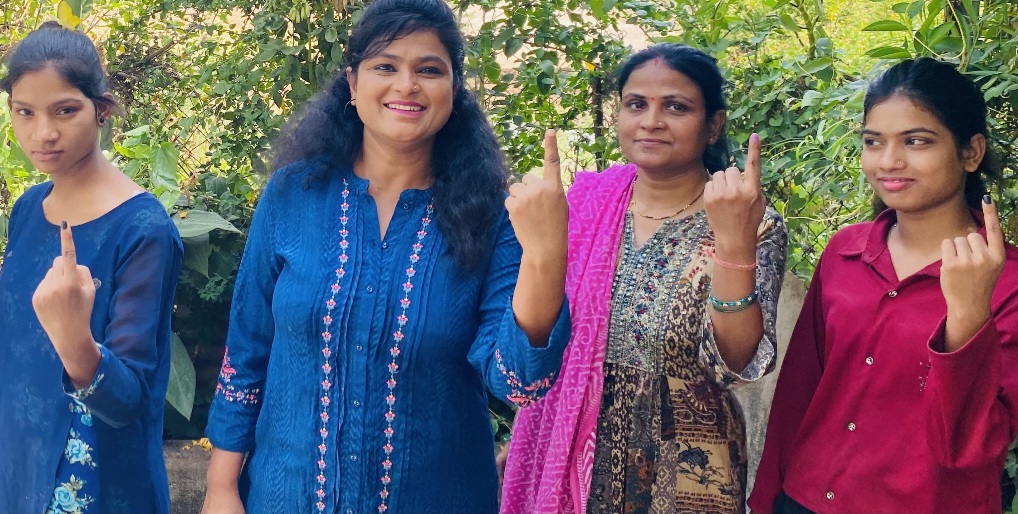 अब आई है बारी लोकल वोट का भी अधिकार पाने की, 18 वर्ष के युवा जुडवायें 25 मई तक अपना नाम, 25 मई को दोपहर 3 बजे बंद हो जाएगी दावों और आपत्तियों की खिड़की – सारिका, मप्र राज्य निर्वाचन आयुक्त मनोज श्रीवास्तव तथा सचिव दीपक सिंह के मार्गदर्शन में जागरूकता कार्यक्रम