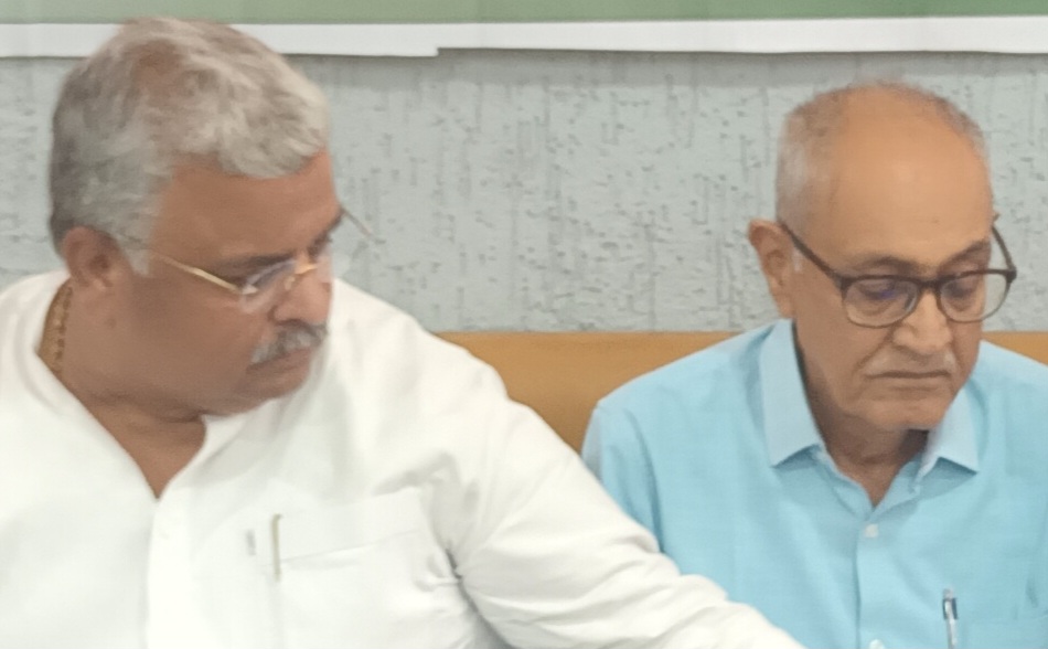 नर्मदापुरम में कांग्रेस का महा-हल्लाबोल: किसान, नीट धांधली, अवैध उत्खनन और पालिका भ्रष्टाचार पर सरकार को घेरा