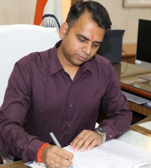 “स्वामित्व योजना” के अंतर्गत कलेक्टर नर्मदापुरम द्वारा आज 10 ग्रामों के प्रकरणों का निराकरण किया गया