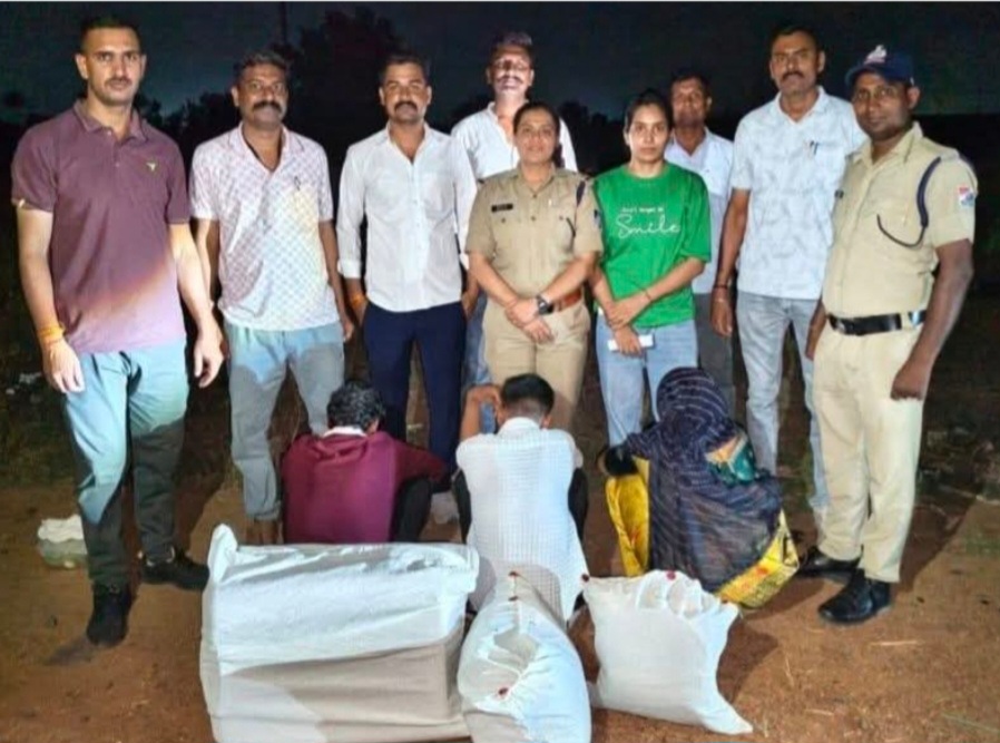 पथरौटा पुलिस ने चार लाख से ज्यादा का गांजा बरामद किया, 3 आरोपी गिरफ्तार