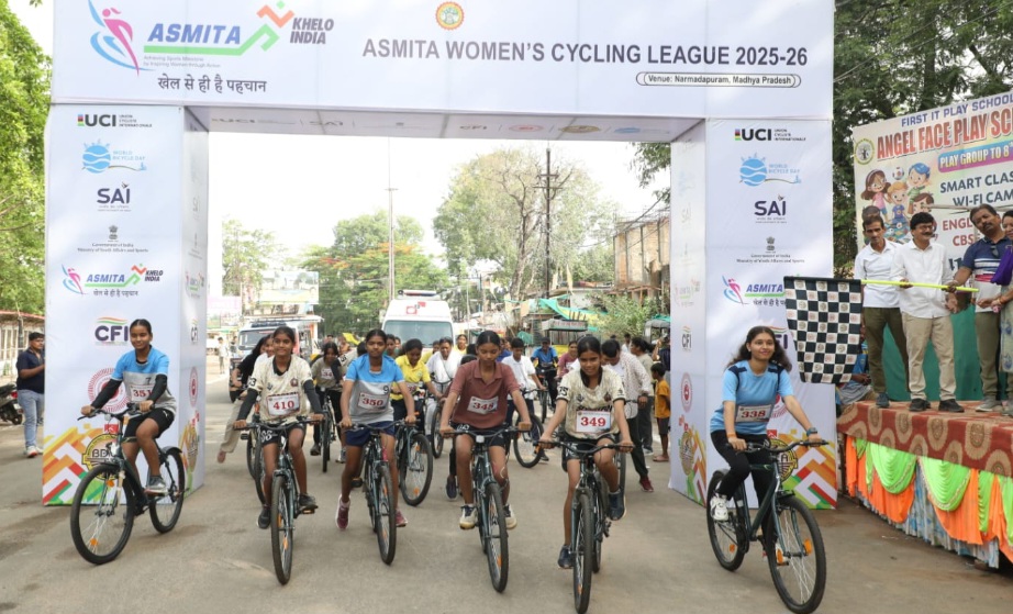 अस्मिता खेलो इंडिया महिला साइक्लिंग लीग में महिलाओं ने दिखाई शक्ति, साहस और आत्मविश्वास….. 150 महिला साइक्लिस्टों ने लिया भाग, महिला सशक्तिकरण, फिटनेस और खेल संस्कृति को मिला बढ़ावा