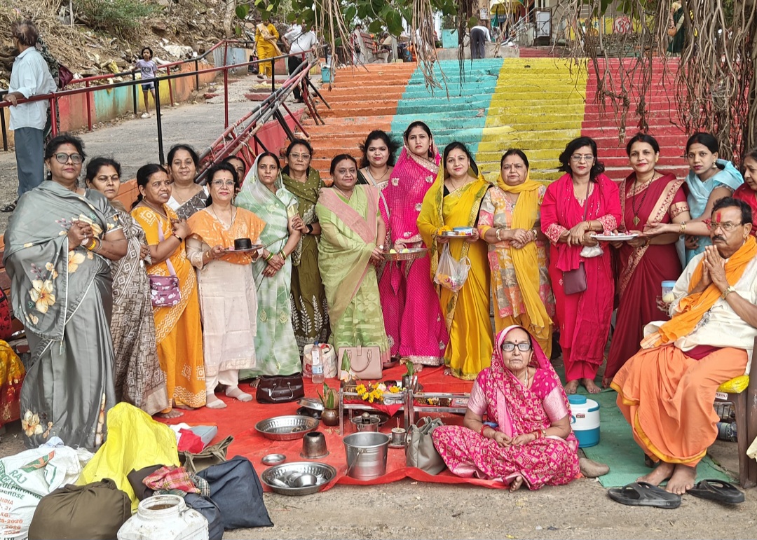 अखिल भारतीय अग्रवाल महासभा एवं अग्रवाल समाज महिला मंडल द्वारा सामूहिक दीपदान का आयोजन