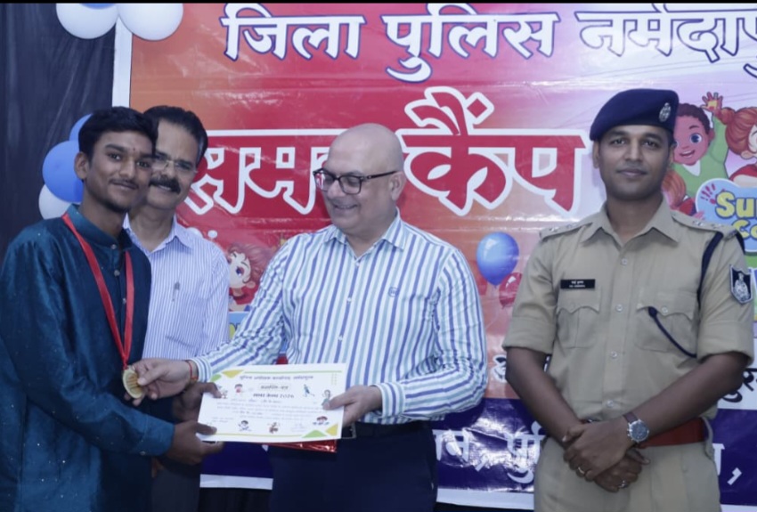रक्षित केन्द्र नर्मदापुरम में संचालित 50 दिवसीय समर कैंप का समापन, पुलिस परिवार एवं पारधी समुदाय के बच्चों में बढा आत्मविश्वास