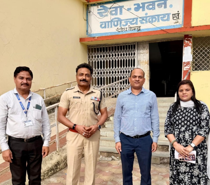 कड़ी सुरक्षा और जांच के बीच परीक्षा देने पहुंचे नीट परीक्षार्थी, जिले में नीट परीक्षा 2026 शांतिपूर्ण सम्पन्न,1145 उपस्थित, 138 रहे अनुपस्थित