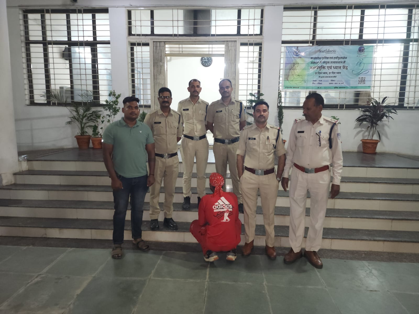 8 माह से फरार अड़ीबाजी के आरोपी को पुलिस ने दबोचा