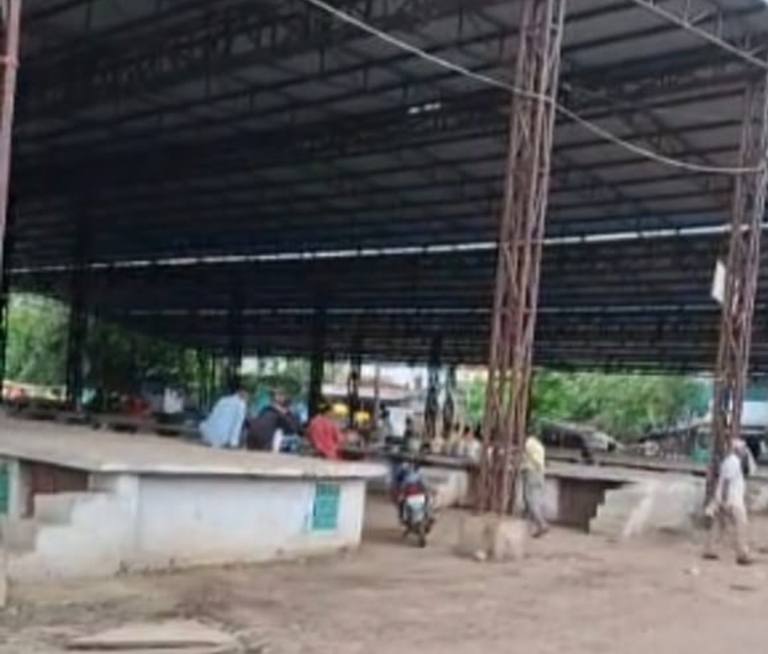 कोठी बाजार सब्जी मंडी बनी ‘सट्टे की मंडी’, खुलेआम चल रहा अवैध कारोबार