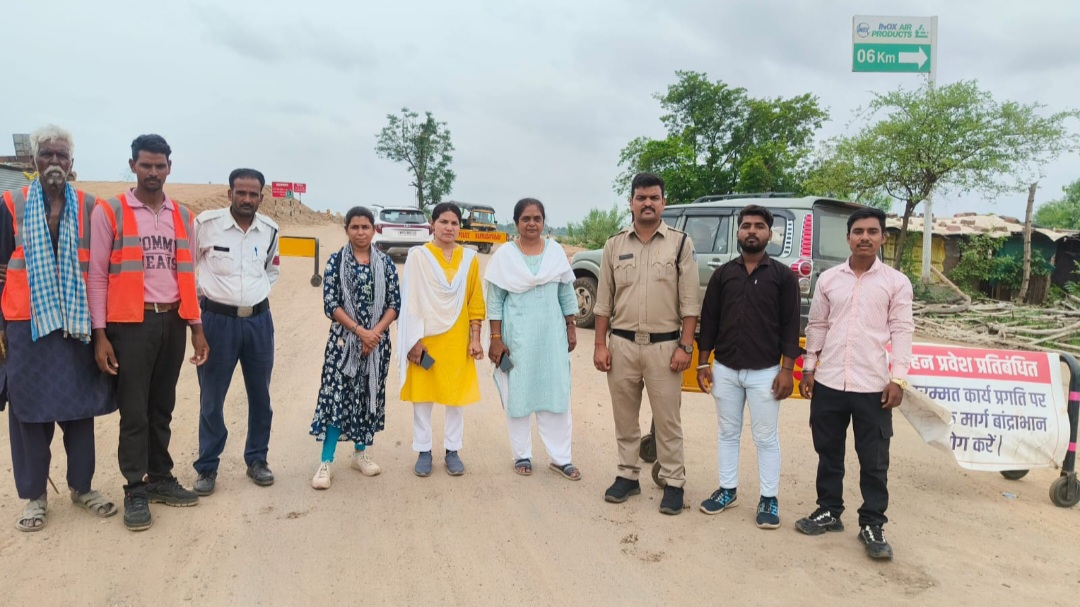 कलेक्टर के निर्देशानुसार तवा ब्रिज पर भारी वाहनों के प्रवेश पर सख्ती, राजस्व अमला कर रहा 24 घंटे निगरानी