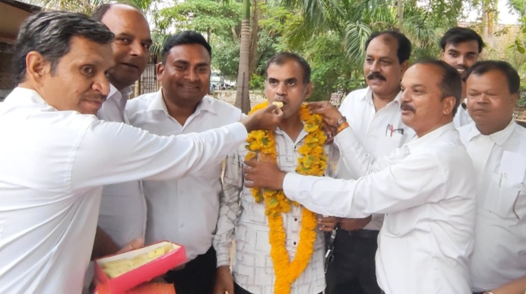 अधिवक्ता संघ के ग्रंथपाल पद पर सौरभ तिवारी निर्विरोध निर्वाचित हुए