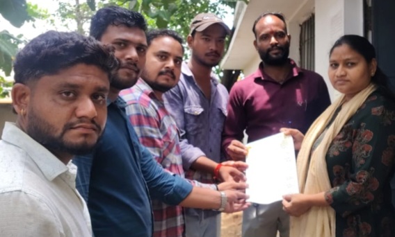 आधार सेवा केंद्रों की जांच व अवैध वसूली पर कार्रवाई की मांग