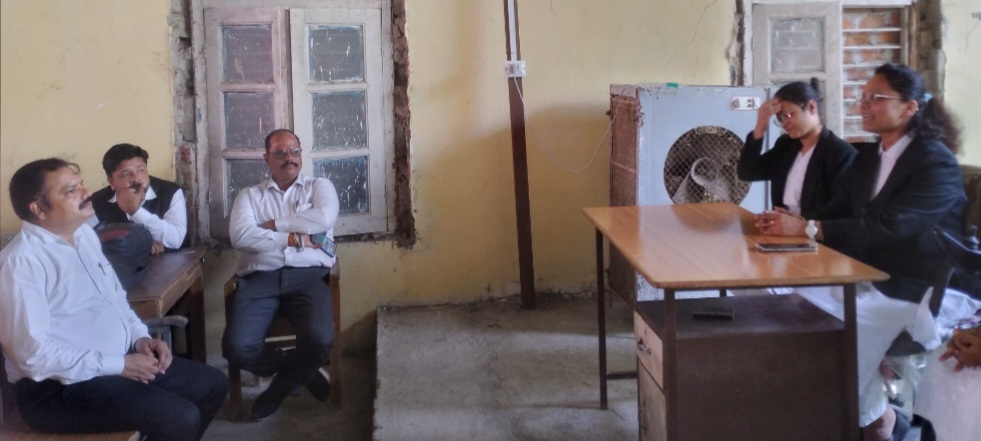 चेक बाऊन्स के मामलो में अधिक से अधिक निराकरण का लोक अदालत में प्रयास करे – न्यायाधीश श्रीमती खान