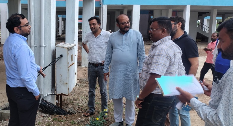 सिवनी मालवा में विकास कार्यों का भोपाल से आए अधिकारियों ने किया निरीक्षण, अंडरग्राउंड पार्किंग से लेकर अमृत योजना तक, गुणवत्ता और समय-सीमा पर दिया जोर