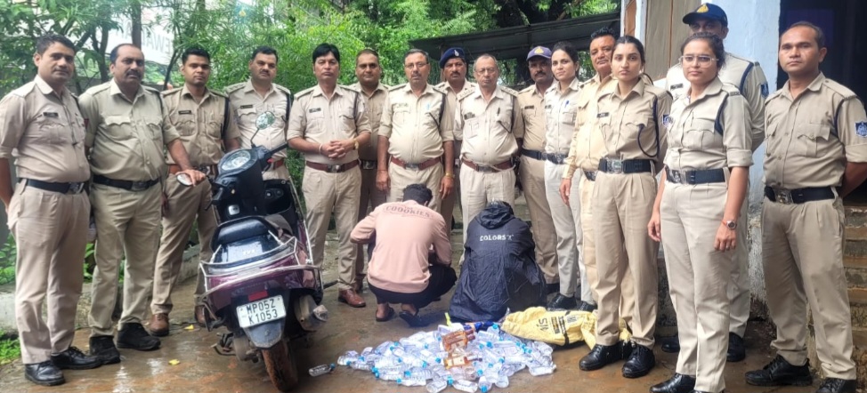 नर्मदापुरम में अवैध शराब के खिलाफ बड़ी कार्रवाई, 3 प्रकरण दर्ज, 71 हजार की मदिरा और स्कूटी जब्त