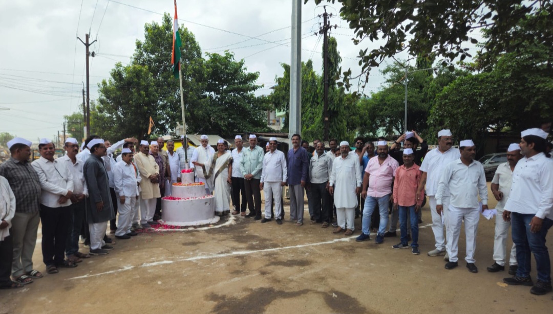 कांग्रेस सेवादल का ध्वज वंदन कार्यक्रम संपन्न, बड़ी संख्या में कार्यकर्ता हुए शामिल