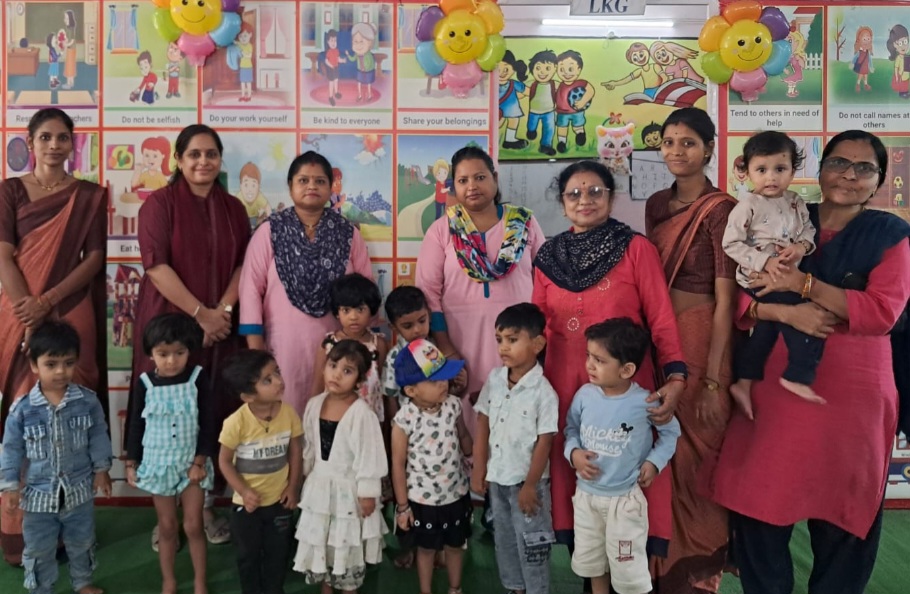 महिला एवं बाल विकास परियोजना शहरी के सेक्टर में बच्चों को एक्सपोजर विजिट कराई गई