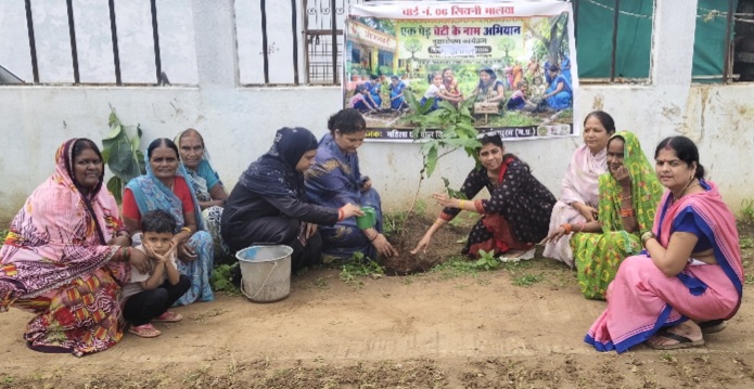 “एक पेड़ बेटी के नाम” अभियान के तहत आंगनबाड़ी केंद्रों पर पौधारोपण, प्रत्येक केंद्र पर लगाए गए 5-5 पौधे, बेटियों के नाम समर्पित