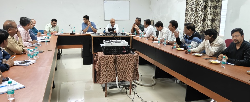 जिलेभर के बिजली अधिकारियों के साथ भारतीय किसान संघ की वृहद् बैठक संपन्न