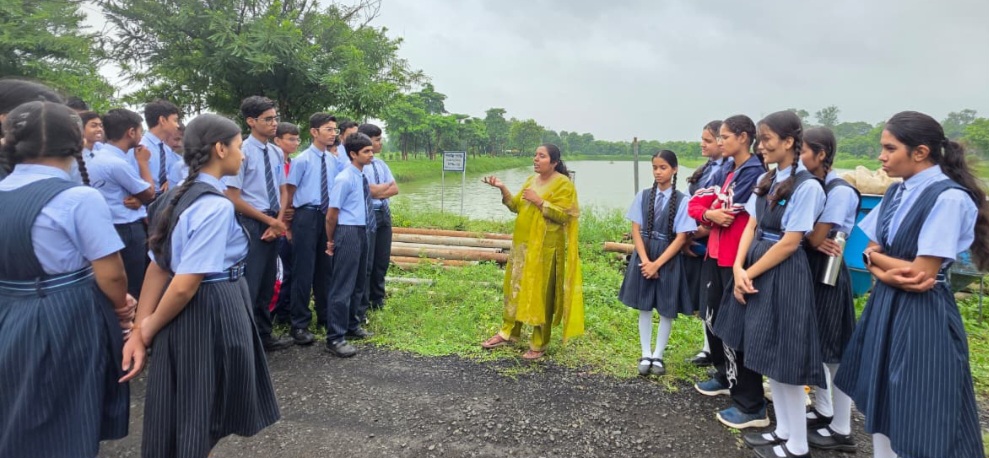पुस्तकों से प्रयोगशाला तक, स्प्रिंगडेल्स स्कूल के विद्यार्थियों ने जाना मत्स्य पालन का वैज्ञानिक संसार