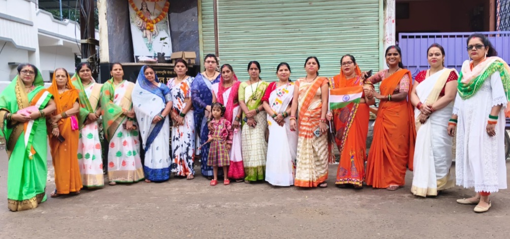 स्वतंत्रता दिवस पर विश्व हिंदू परिषद मातृशक्ति द्वारा भारत माता की आरती पूजन की एवं राष्ट्र भक्ति गीत गाए
