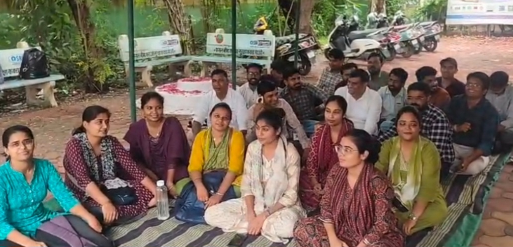 म. प्र. कृषि विस्तार अधिकारी संघ के आह्वान पर कलमबंद कार्य बहिष्कार किया गया, ईएच आरएमएस प्रणाली में ई-अटेंडेंस का विरोध