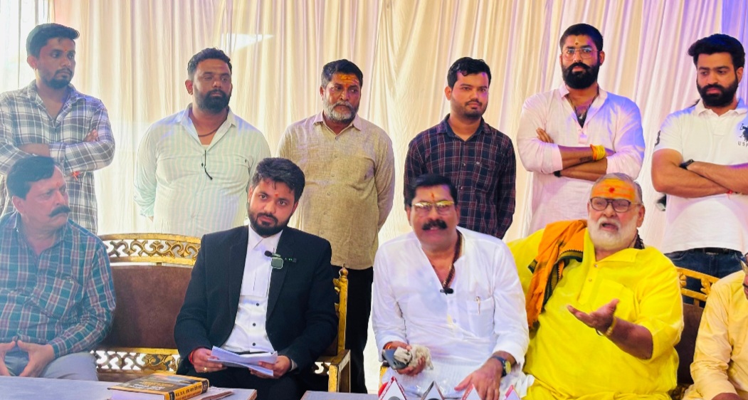 मंडल अध्यक्ष नीरज तिवारी के आरोप जांच में निराधार, रामजानकी राधा-कृष्ण मंदिर ट्रस्ट, करेगें मानहानि का दावा