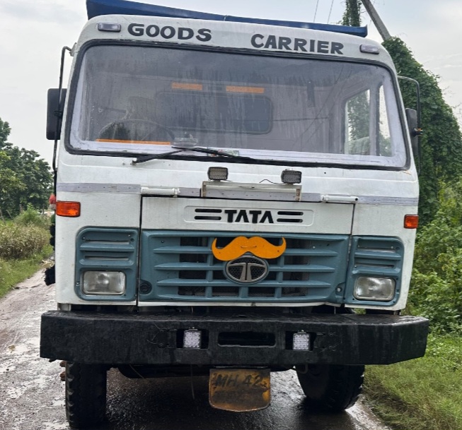 अवैध रेत एवं गौण खनिज परिवहन के विरुद्ध कार्रवाई जारी, सिवनी मालवा में मुरूम-पत्थर एवं रेत का अवैध परिवहन करते डंपर और ट्रैक्टर-ट्रॉली जप्त