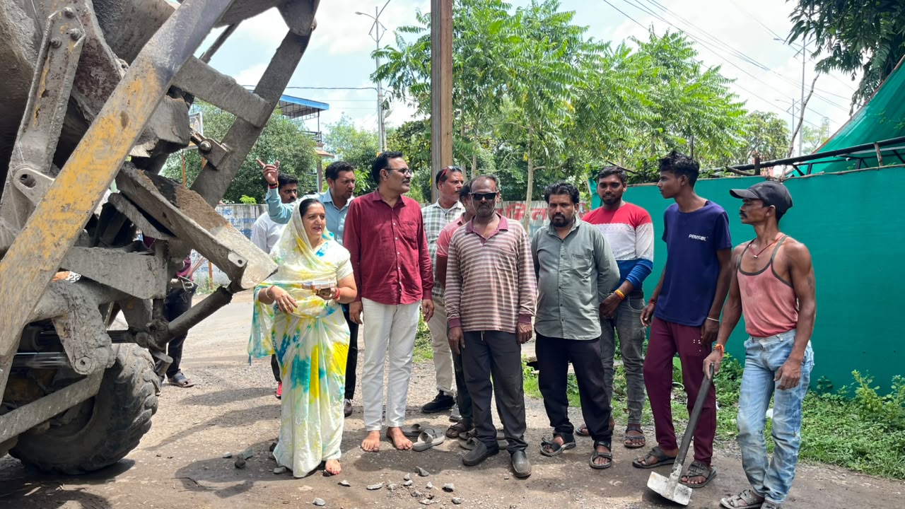 सीवरेज कंपनी ने पाइप लाइन की डेमेज , रसूलिया, फेफरताल, वार्ड 32 और भीलपुरा में पेयजल सप्लाई बाधित
