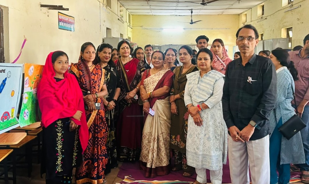 सेवा संकल्प अभियान के अंतर्गत चित्रकला प्रतियोगिता आयोजित , जनप्रतिनिधियों ने विद्यार्थियों का बढ़ाया उत्साह