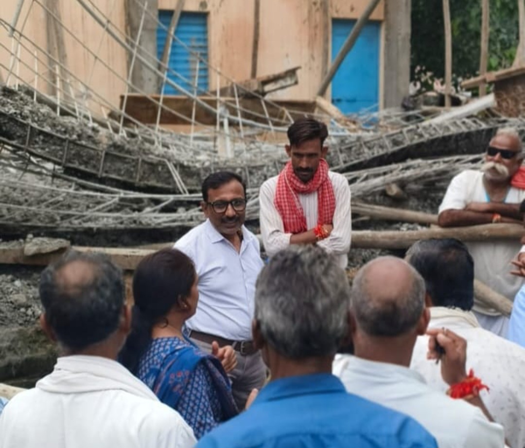 भ्रष्टाचार की भेंट चढ़ा मंच, माखननगर नवनिर्मित रामलीला मंच की छत ढहने के मामले में जांच तेज, निर्माण गुणवत्ता पर उठे गंभीर सवाल