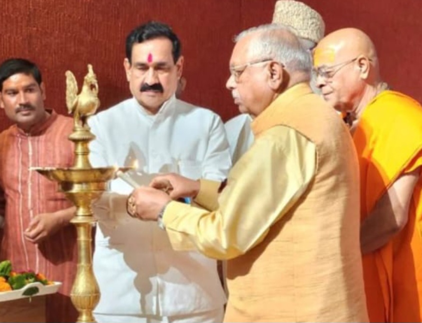‘डॉ. मोहन भागवत संदेश’ पुस्तक का विमोचन, सुरेश पचौरी सहित कई वरिष्ठजन रहे मौजूद