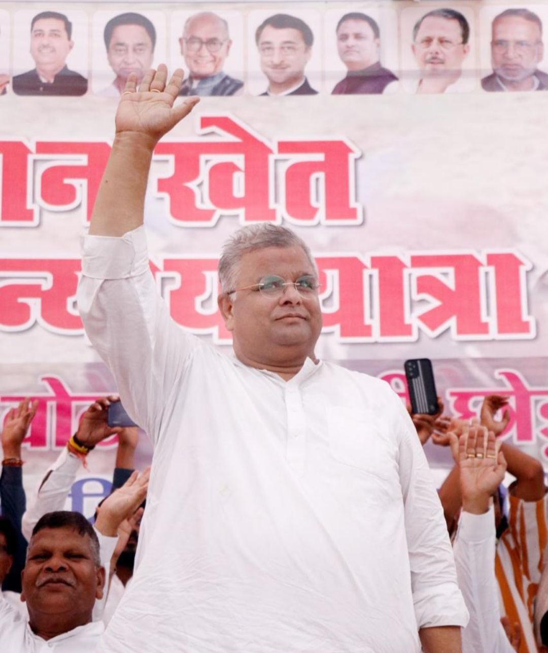 आदिवासी समाज के महा आंदोलन को जिला कांग्रेस का समर्थन, कांग्रेसजन बड़ी संख्या में माखन नगर पहुंचकर करें सहयोग – जिला कांग्रेस अध्यक्ष शिवाकांत गुड्डन पांडेय
