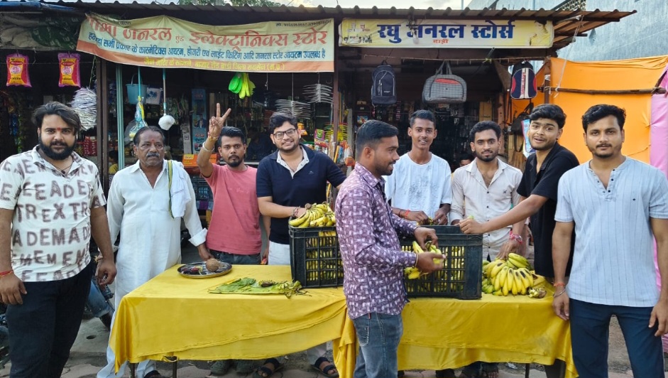 राधा जन्माष्टमी पर निकला भव्य चल समारोह, सराफा बाजार में हुआ जोरदार स्वागत, पूर्व ग्राम पंचायत अध्यक्ष भगवानदास चौहान की पूरी टीम ने श्रद्धा और उत्साह के साथ किया चल समारोह का स्वागत, मटकी फोड़ प्रतियोगिता आयोजित हुई