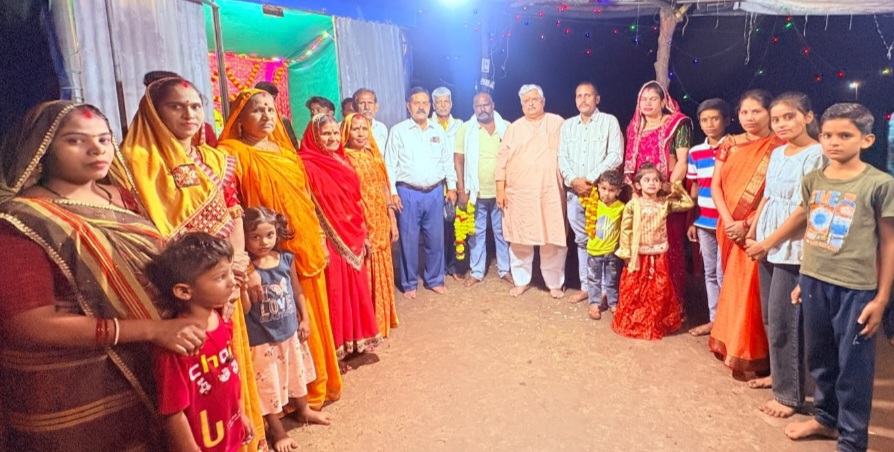 तेंदुए की खबर के बीच भी नहीं डिगा हौसला: जिला कांग्रेस अध्यक्ष शिवाकांत गुड्डन पांडेय का ग्राम नागपुर कला दौरा, युवाओं के साथ विकास का लिया संकल्प