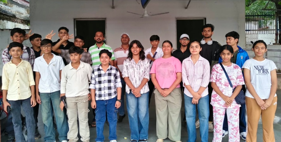 27 वी राज्य स्तरीय बॉक्सिंग चैंपियनशिप खेलने नर्मदापुरम संभाग के बच्चे भोपाल रवाना हुए
