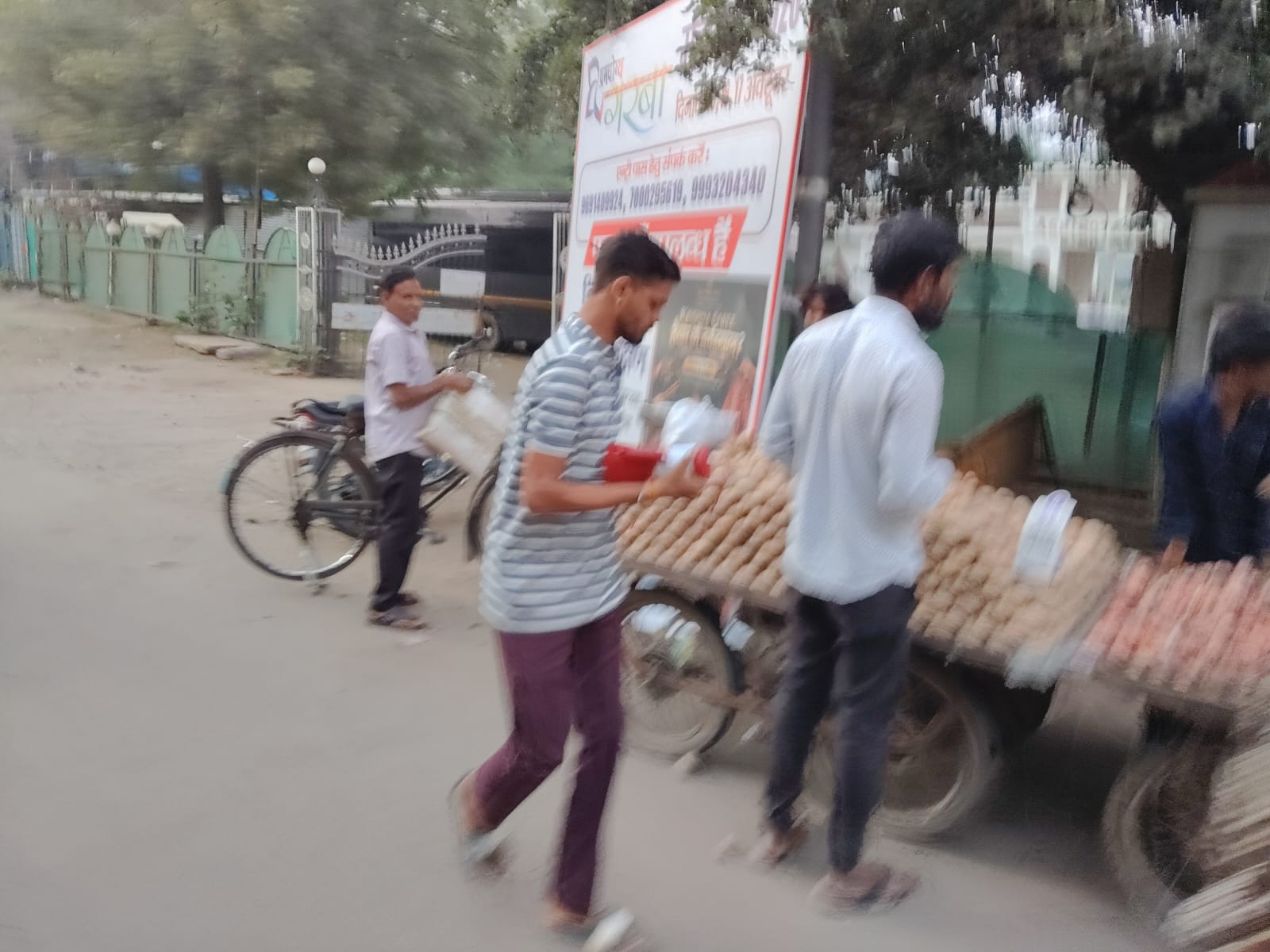 नगरपालिका की सख्त कार्रवाई ठेलों पर तेज आवाज में लाउडस्पीकर बजाने वालों पर शिकंजा