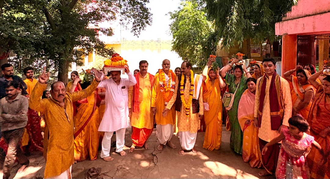 भव्य कलश यात्रा के साथ सात दिवसीय श्रीमद् भागवत महापुराण कथा का हुआ शुभारंभ