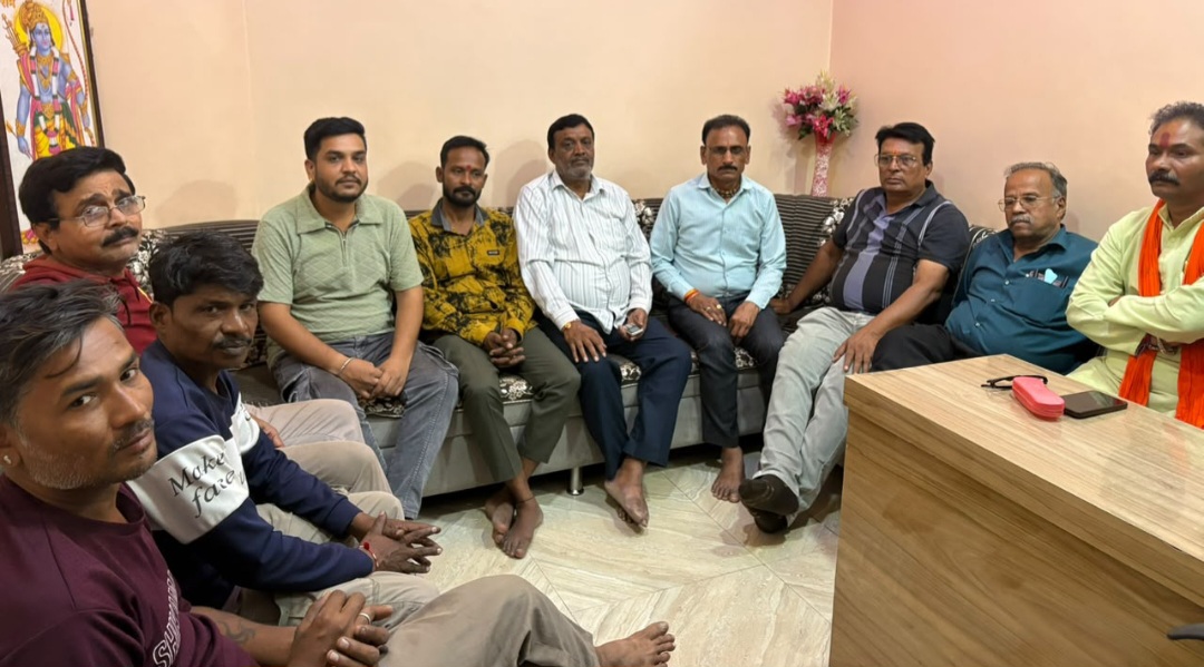 दशहरा महोत्सव को लेकर आयोजन समिति की बैठक सम्पन्न, 61 फिट ऊंचे विशालकाय रावण का होगा दहन, श्री राम जानकी शोभायात्रा शस्त्र पूजन धर्मसभा का होगा आयोजन