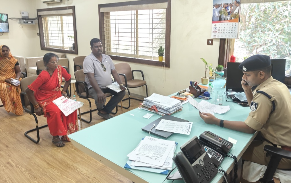 पुलिस अधीक्षक कार्यालय एवं थाना स्तर पर साप्ताहिक जनसुनवाई का आयोजन, आमजन की शिकायतों का किया गया निराकरण