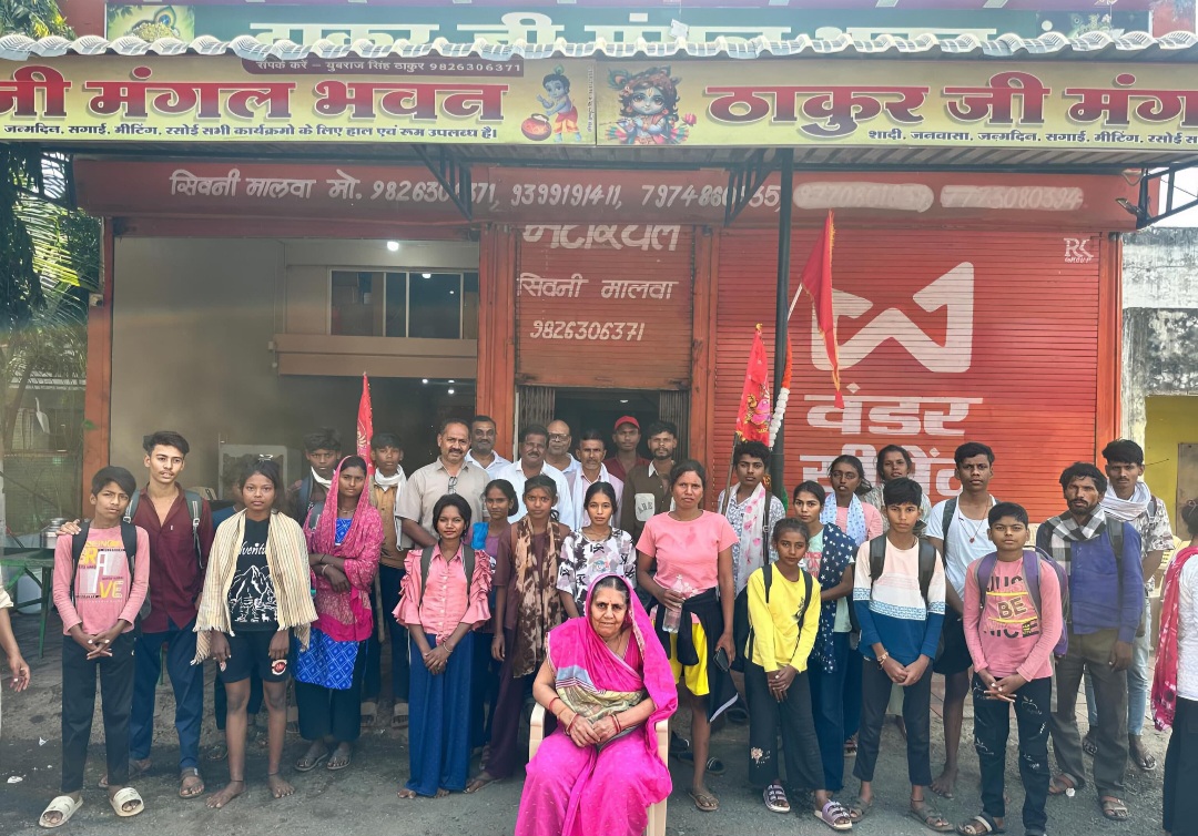 मां विजयासन सेवा समिति 13 वर्षों से कर रही श्रद्धालुओं की सेवा, सलकनपुर पदयात्रियों के लिए 24 घंटे भंडारे और रात्रि विश्राम की व्यवस्था